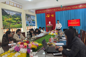 Buổi làm việc của lãnh đạo UBND xã với Trường THCS Thanh Long: “Hướng tới phát triển giáo dục bền vững”